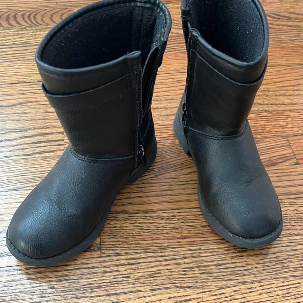 Black pleather Carter’s Toddler boots for girls